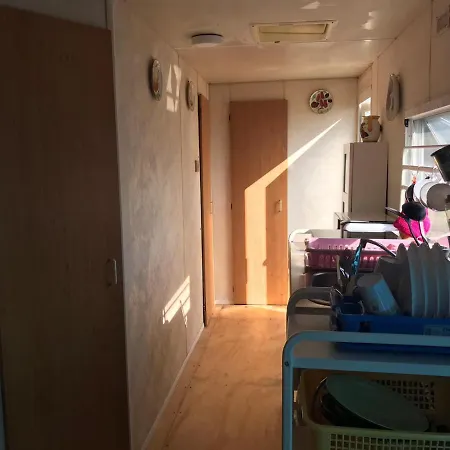 Campsite Bungalow 01